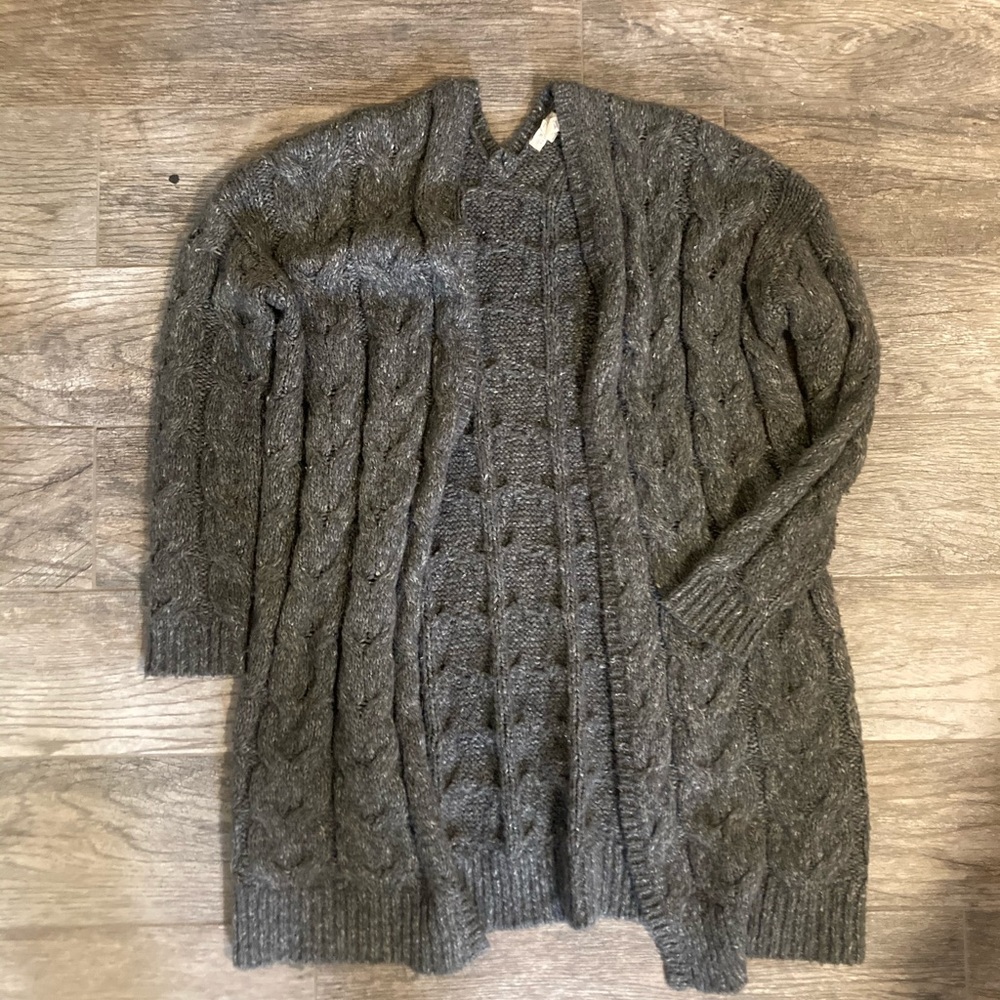 SOFT JOIE - gray thick cardi sweater size xxs